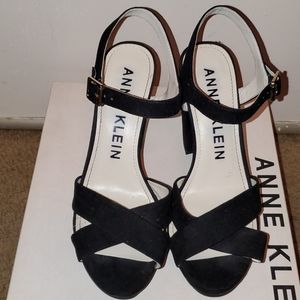 Black heels